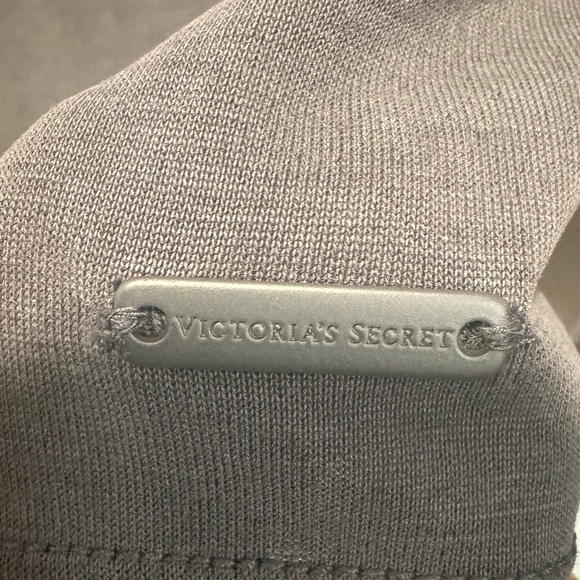 NWT Victoria's Secret top - Picture 6 of 6